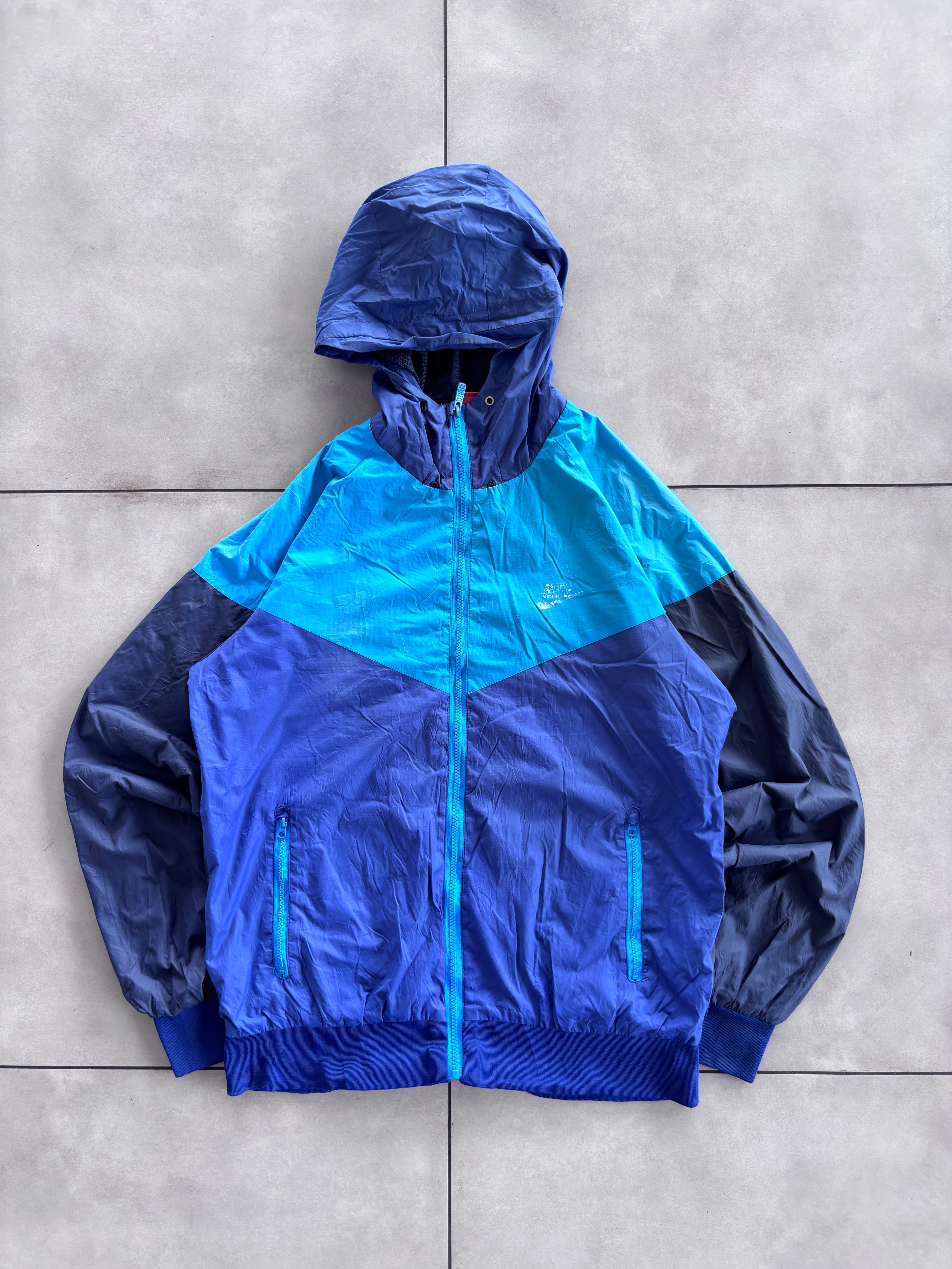 NIKE VINTAGE JACKET- L