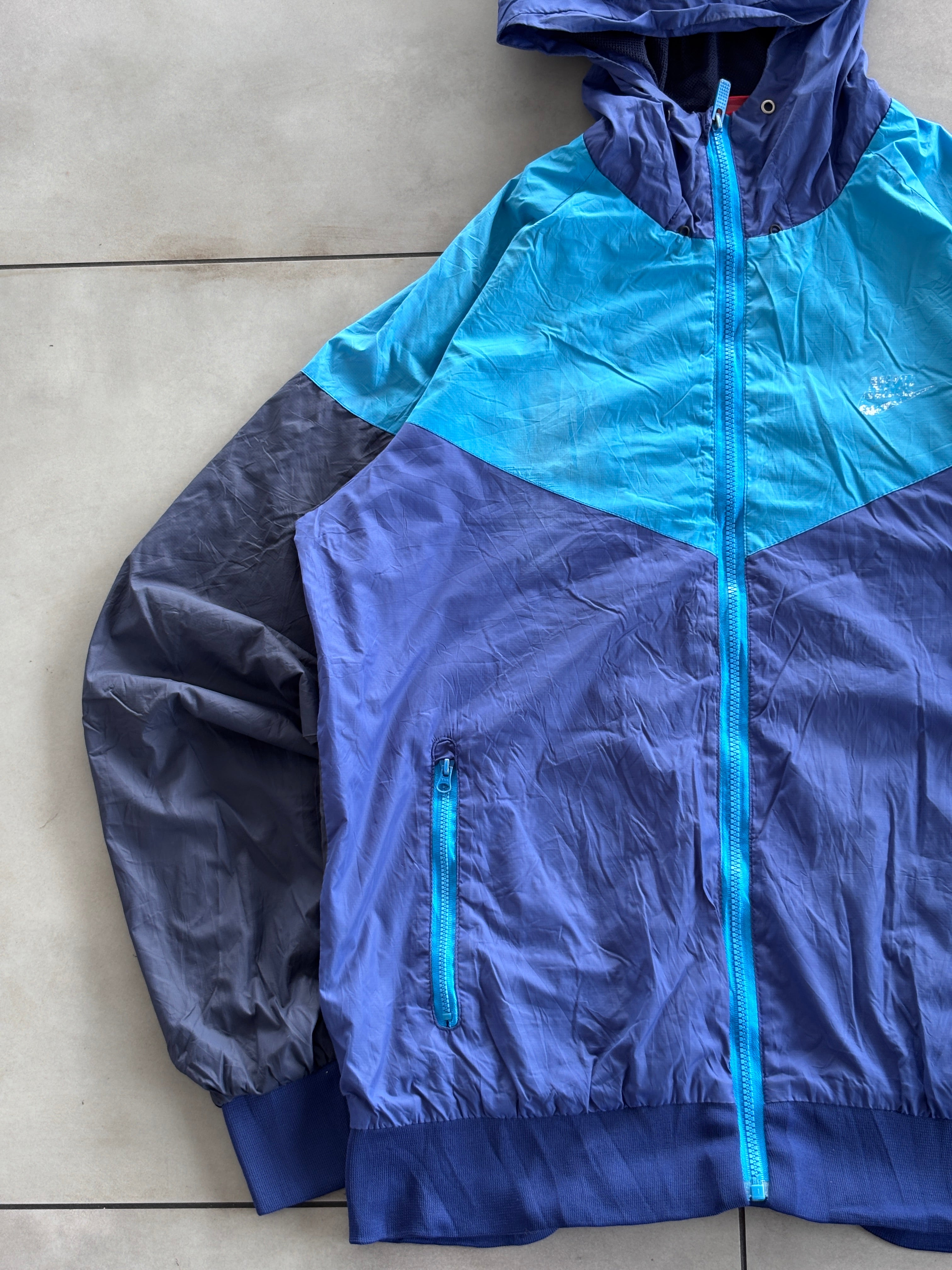 NIKE VINTAGE JACKET- L