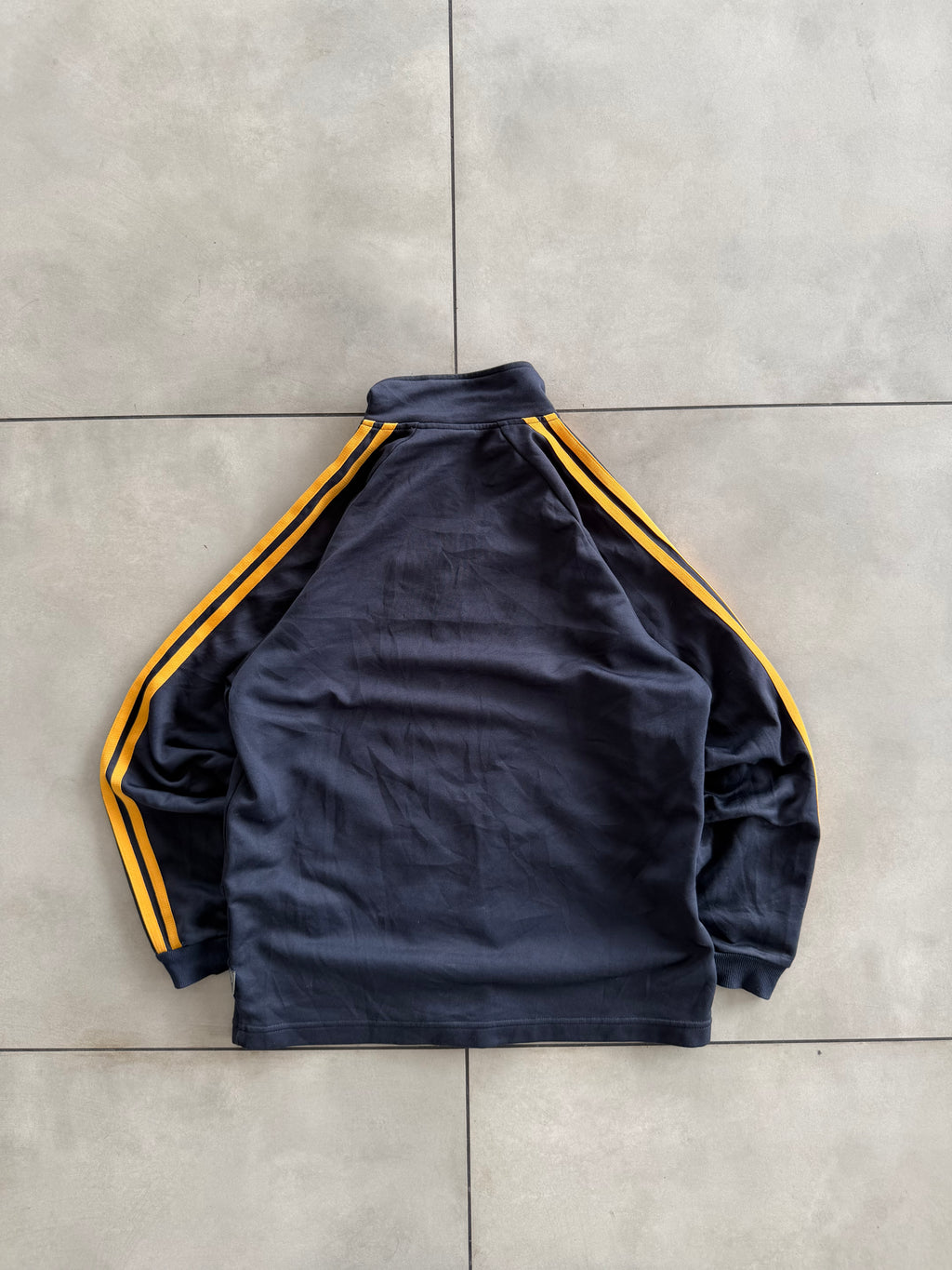 ADIDAS STRIPE VTG JACKET- XS-S