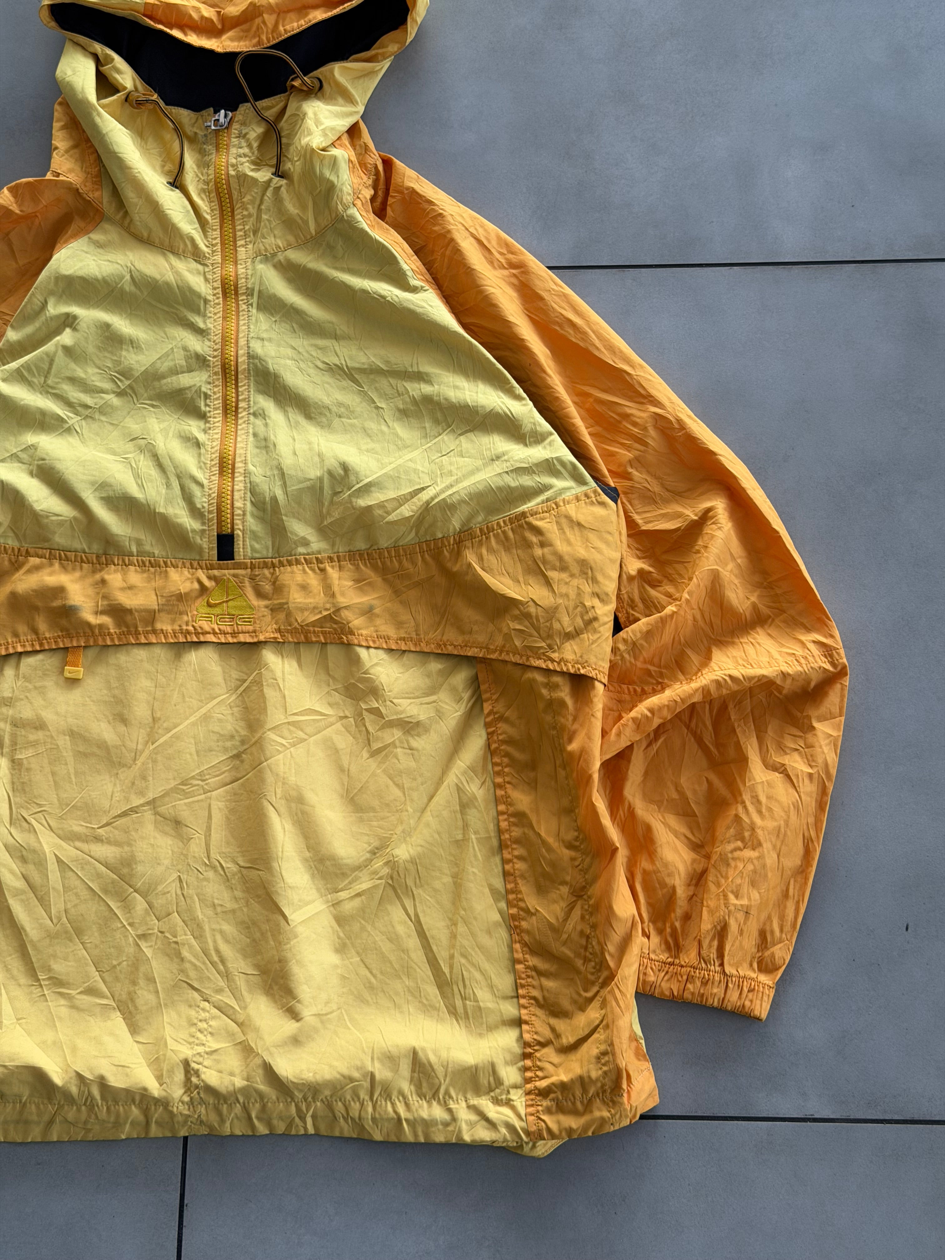 NIKE VINTAGE JACKET- XL