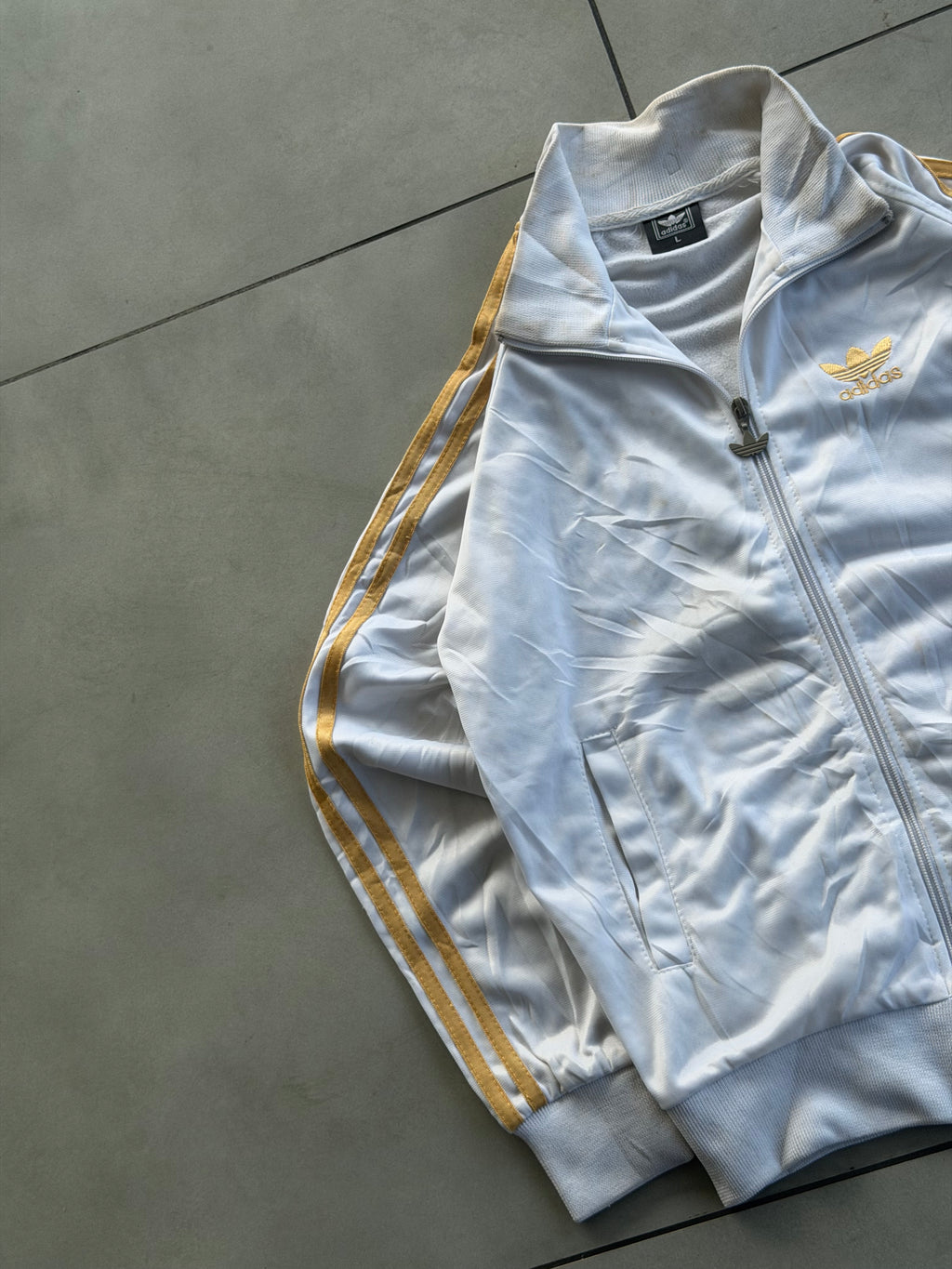 ADIDAS GOLDEN STRIPE JACKET- S