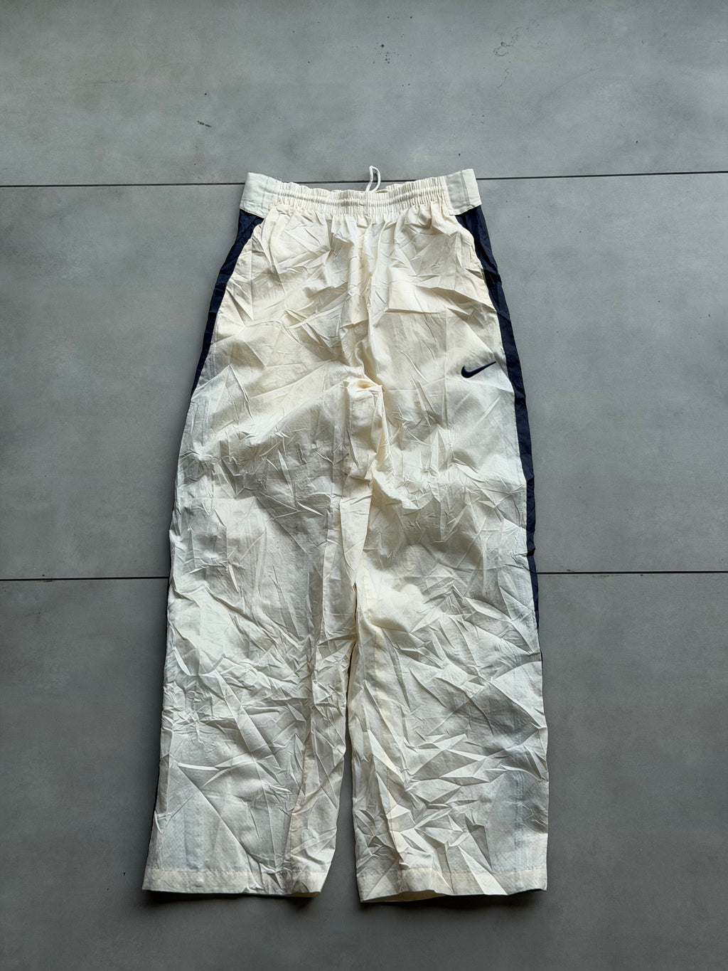 NIKE 90’s NYLON TRACK PANT- 30