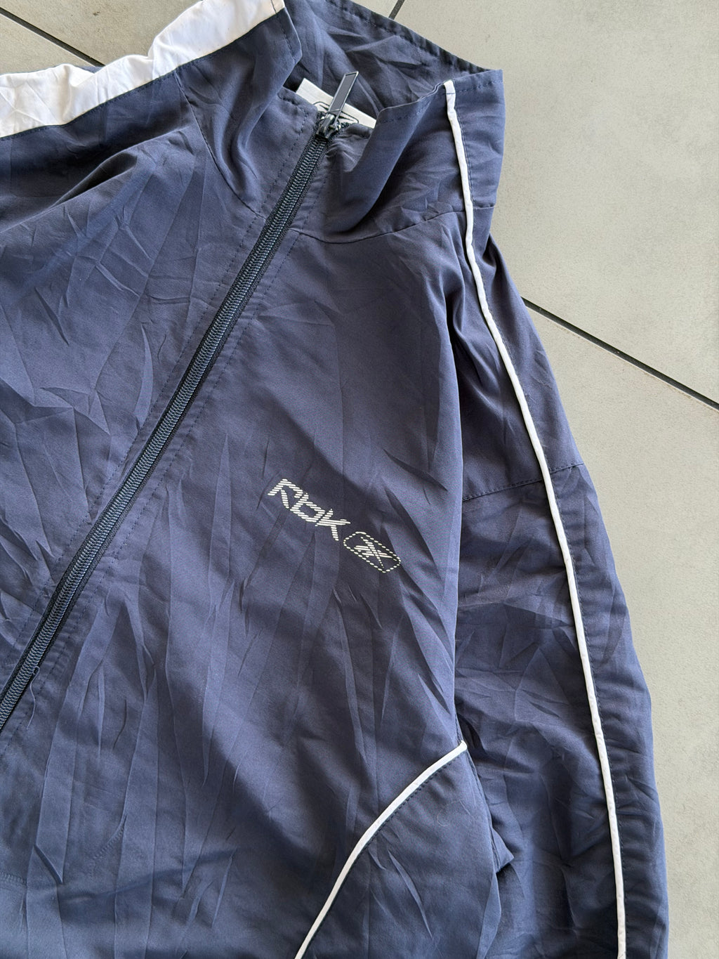 REEBOK VINTAGE JACKET- M