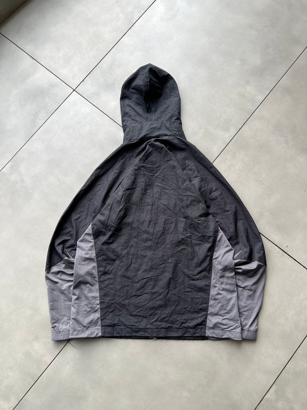 NIKE HOODIED VTG JACKET-L