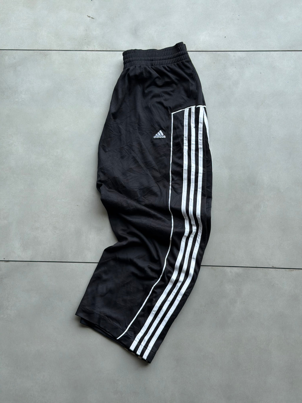 ADIDAS STRIPE VTG BAGGY TRACK- 32