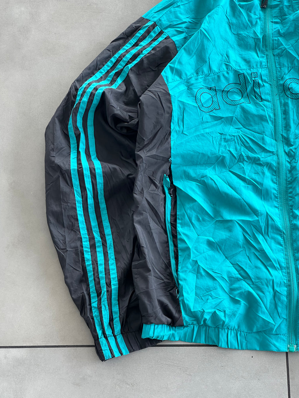 ADIDAS VTG JACKET-S