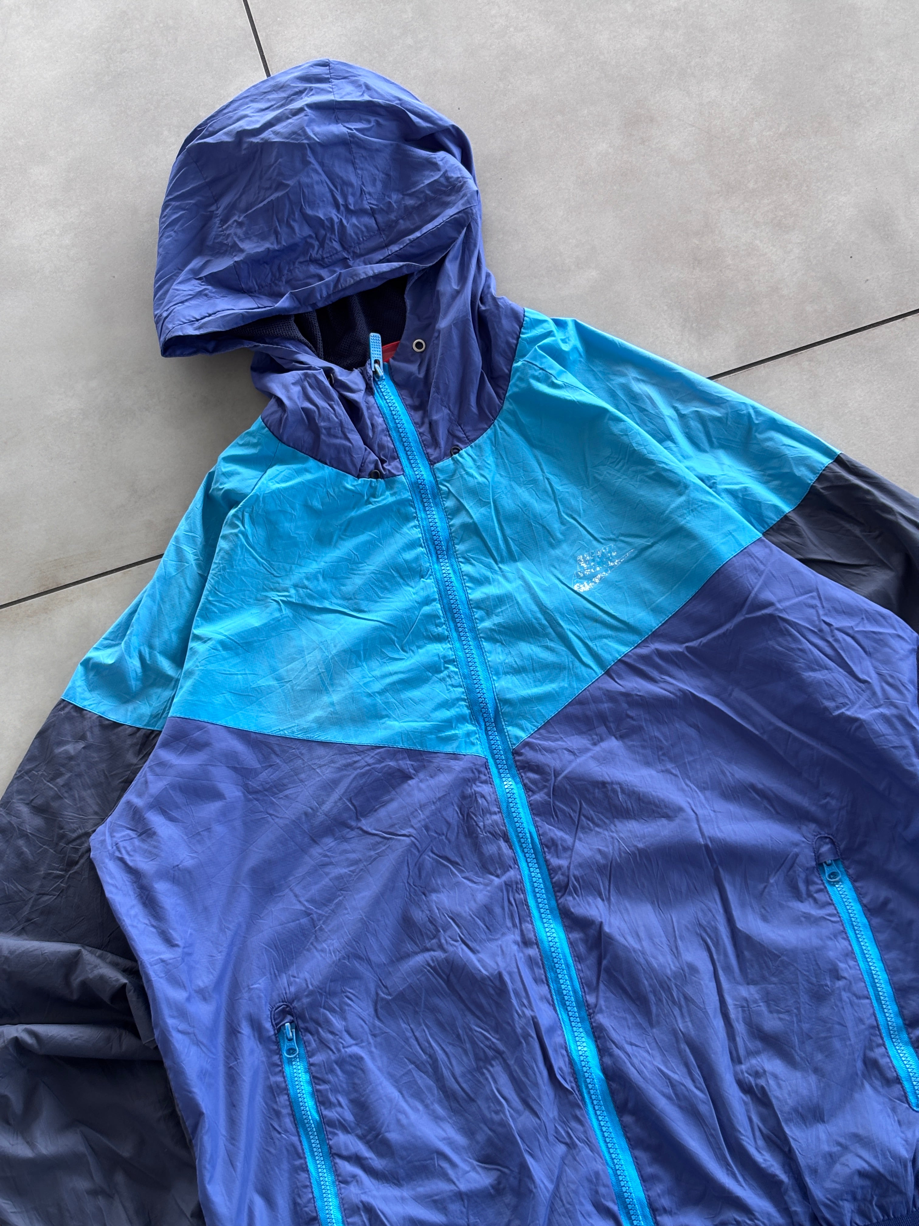 NIKE VINTAGE JACKET- L