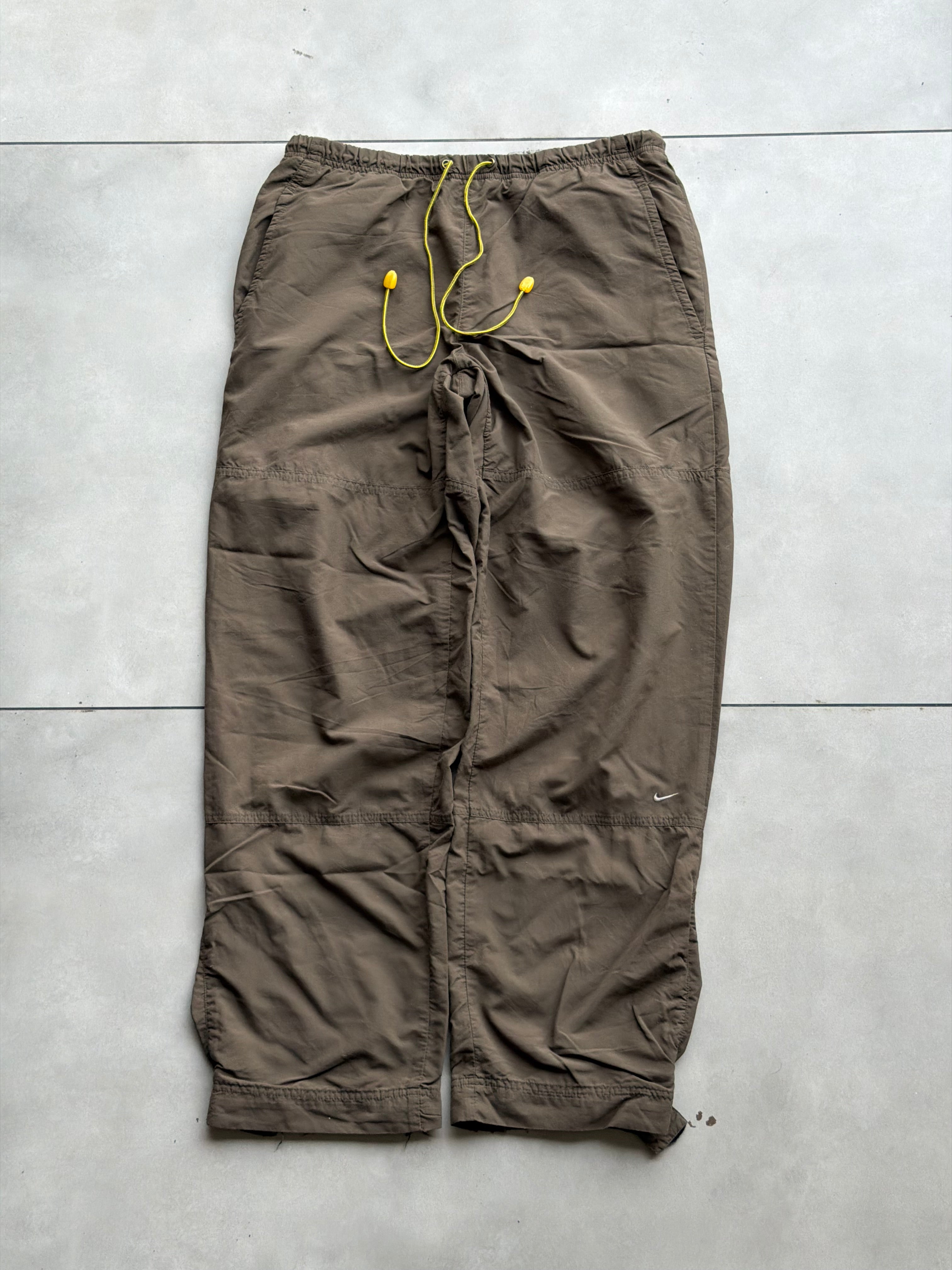 NIKE NYLON VTG PARACHUTE TRACK PANT- 32