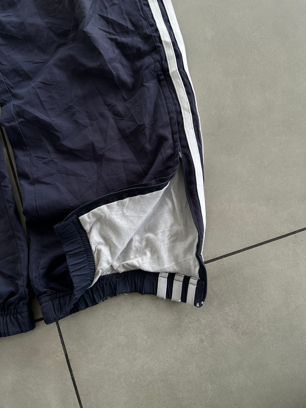 VTG ADIDAS STRIP TRACKPANT
