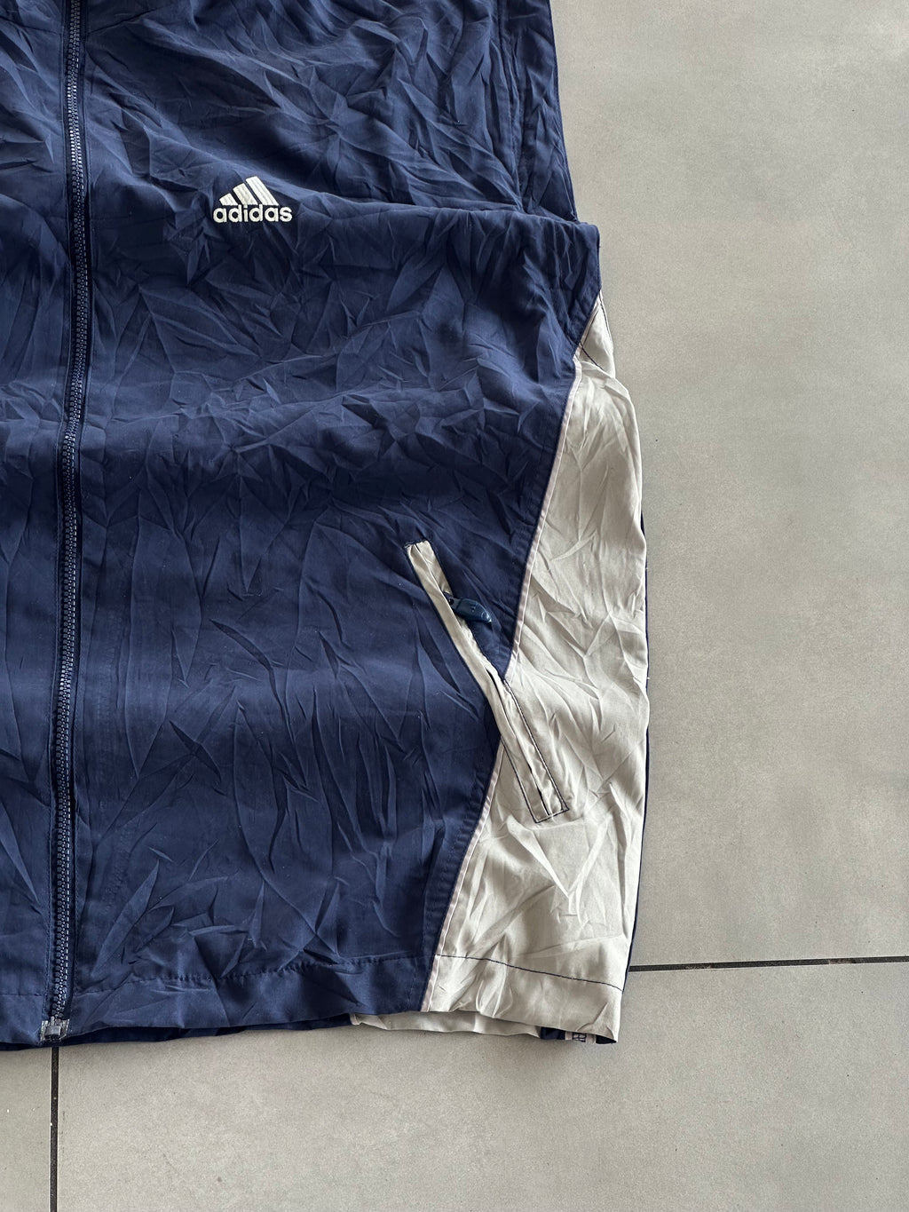 ADIDAS SLEEVELESS JACKET-L/XL