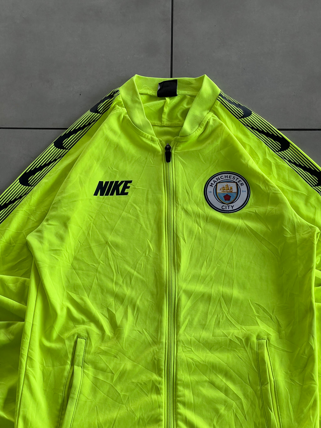 MANCHESTER CITY FOOTBALL VINTAGE JACKET- S