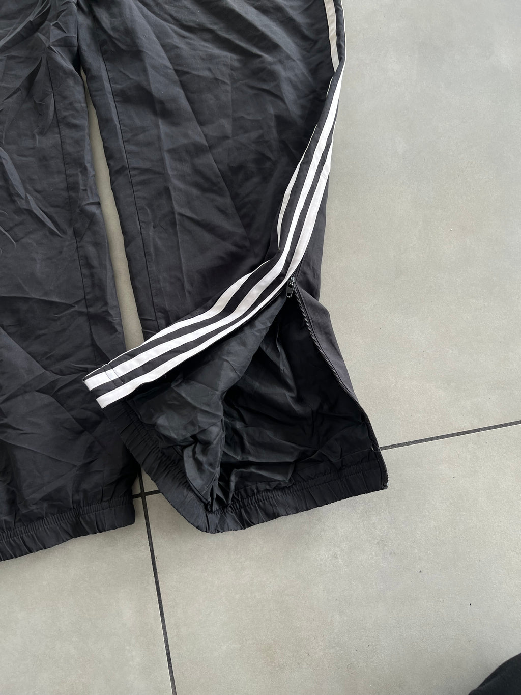 ADIDAS VTG TRACK PANT