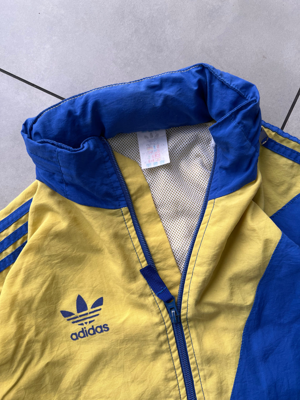 VINTAGE ADIDAS WINDBREAKER- L