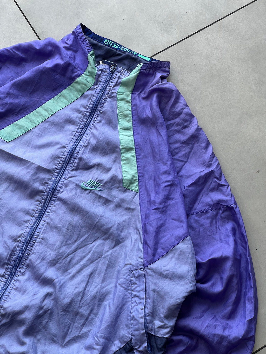 NIKE “JUSTDOIT” VTG JACKET- XL-XXL