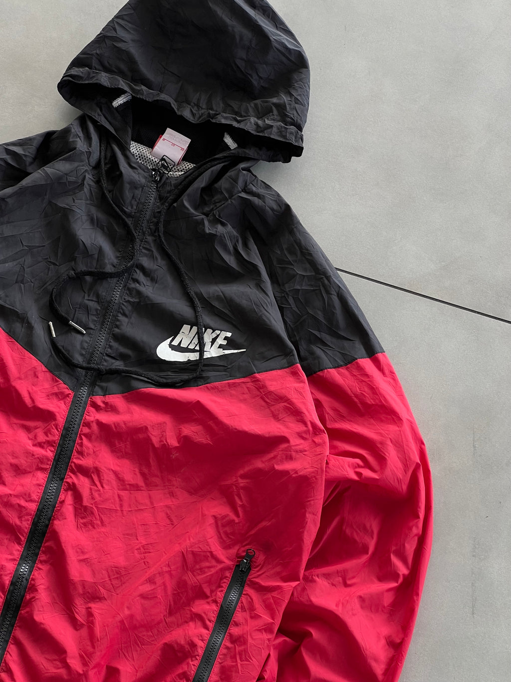 NIKE HOODIE VINTAGE JACKET- M