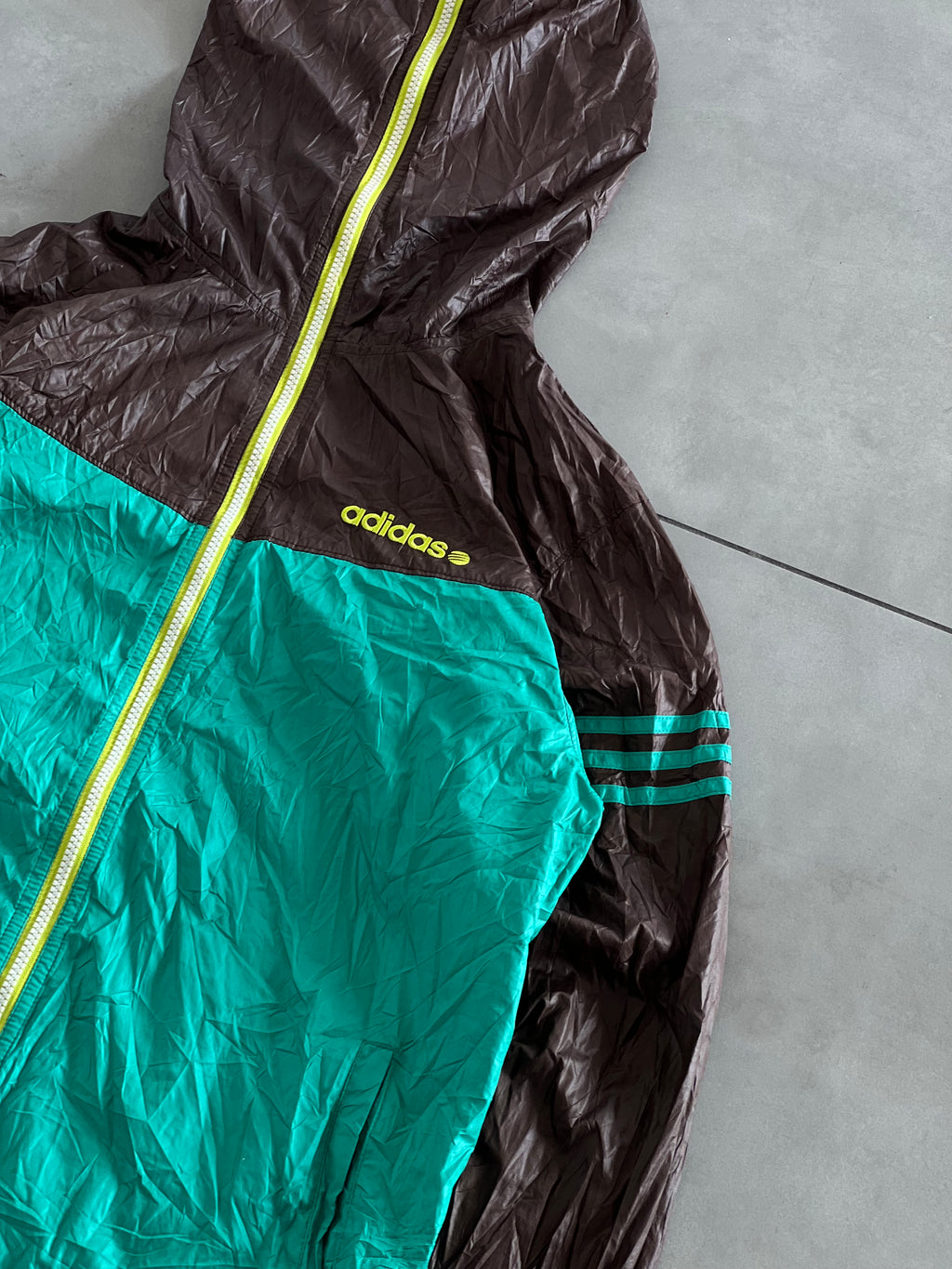 ADIDAS VTG 90’s JACKET- M