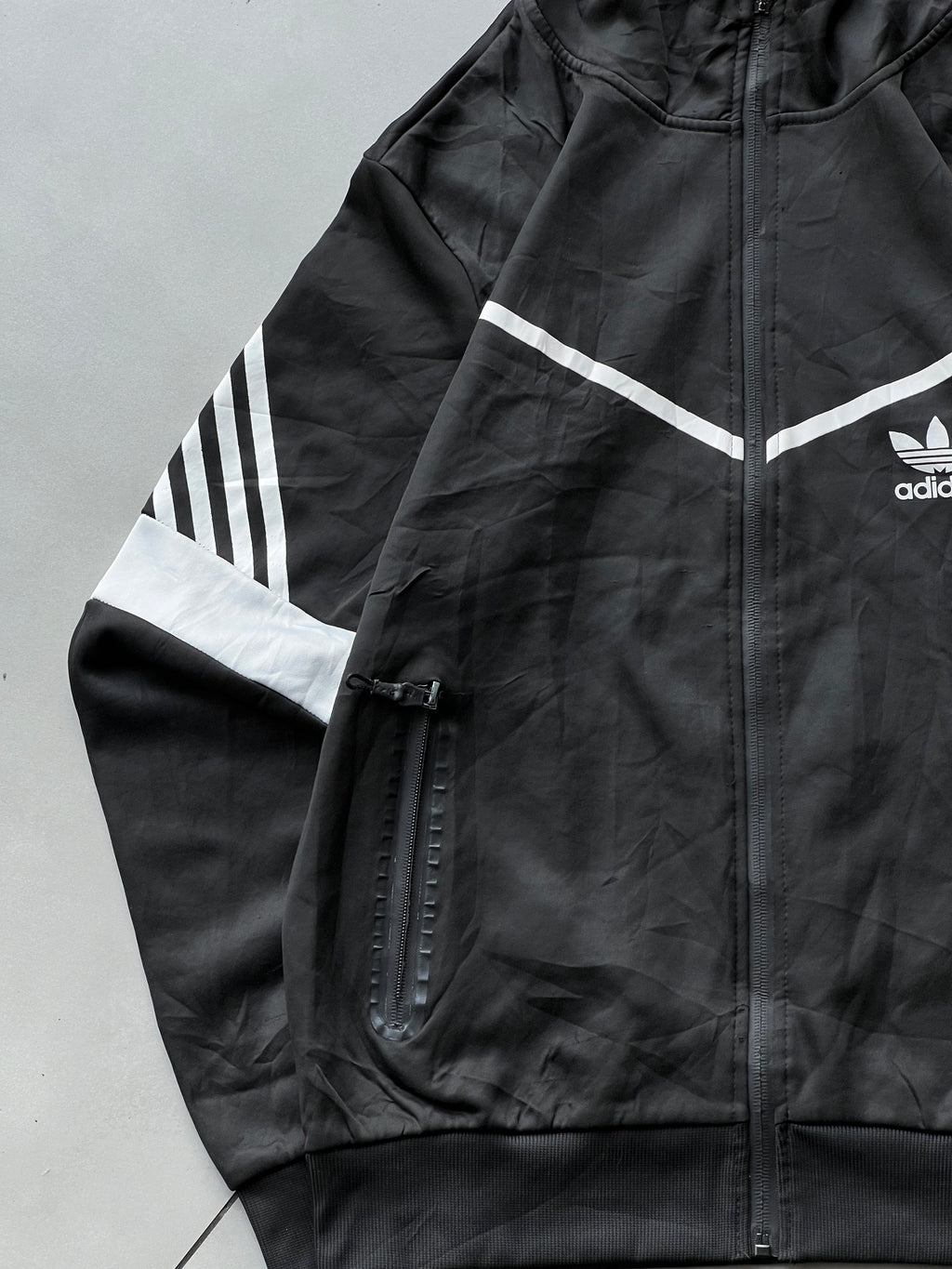 ADIDAS ORINGALS HOODIED VTG JACKET-S