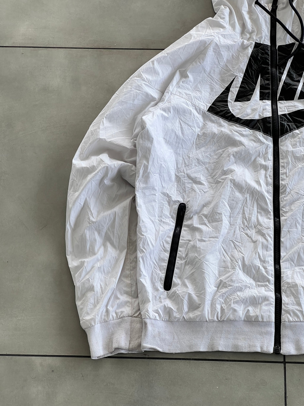 NIKE VTG HOODIE JACKET- L