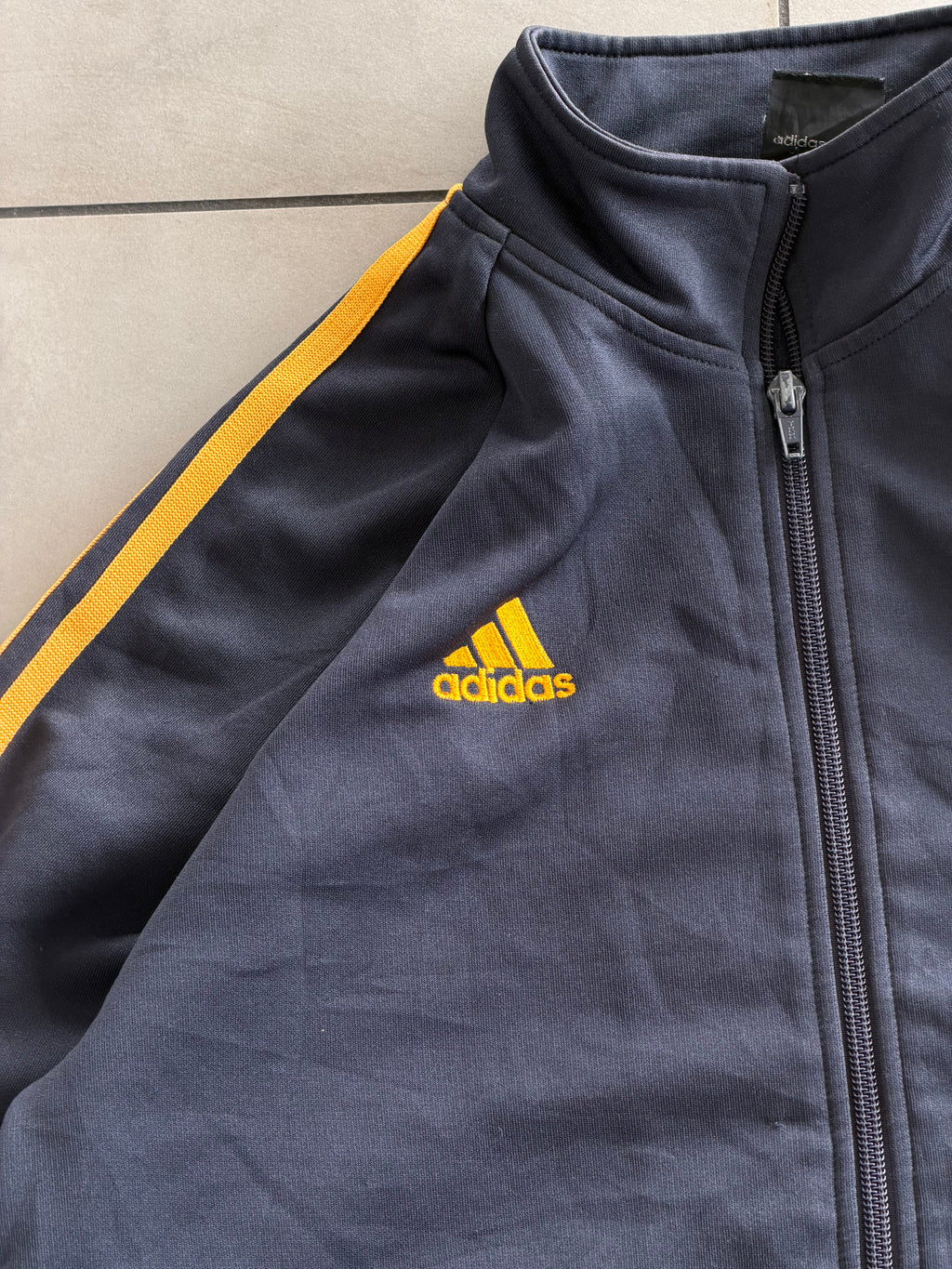 ADIDAS STRIPE VTG JACKET- XS-S