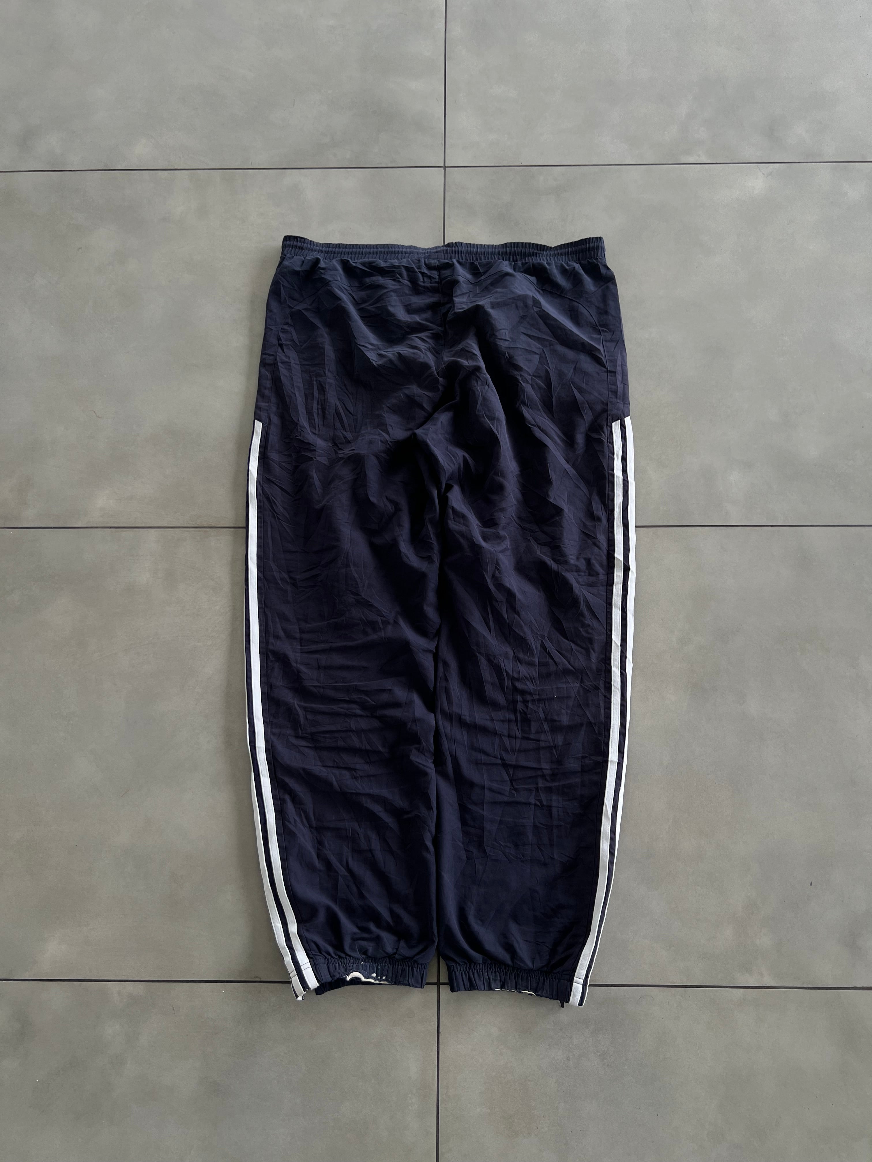 VTG ADIDAS STRIP TRACKPANT