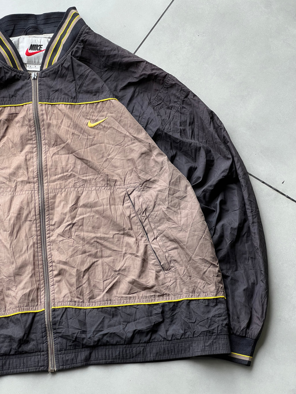 90’s NIKE VINTAGE JACKET- XL