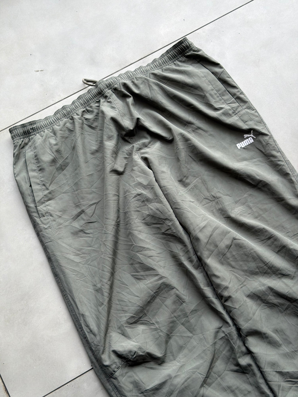 PUMA NYLON VTG TRACK PANT- 42
