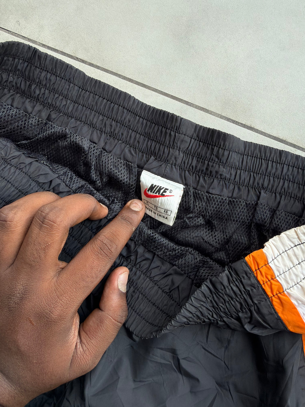 90’s NIKE NYLON SIDE SNAP BUTTON TRACK PANT- 34