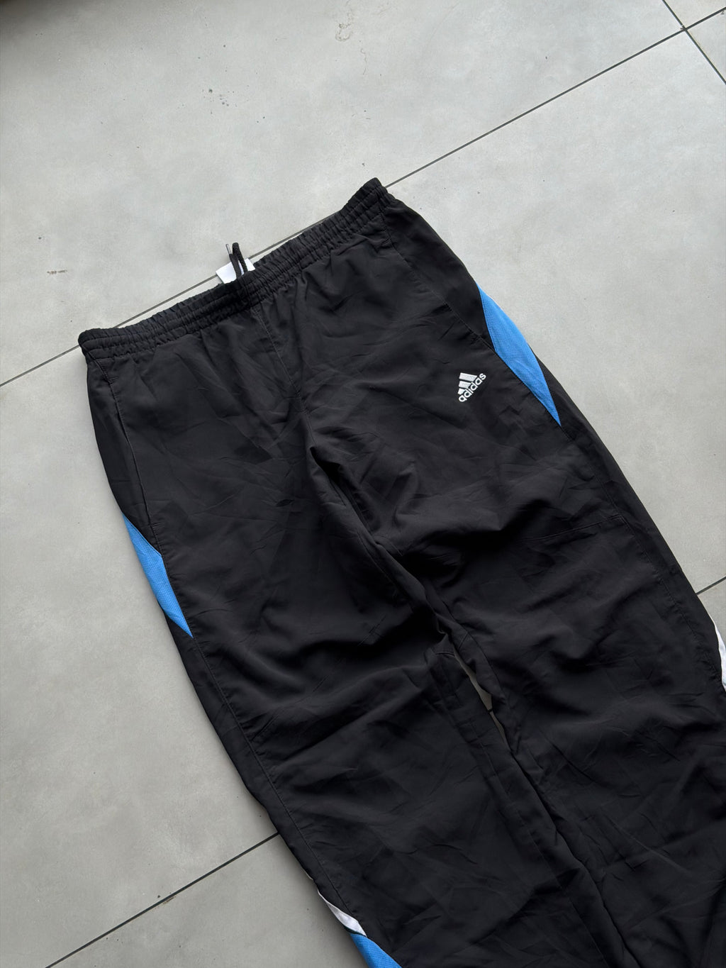 VINTAGE 90’s ADIDAS 3 STRIPE SHELL TRACK PANT- 34