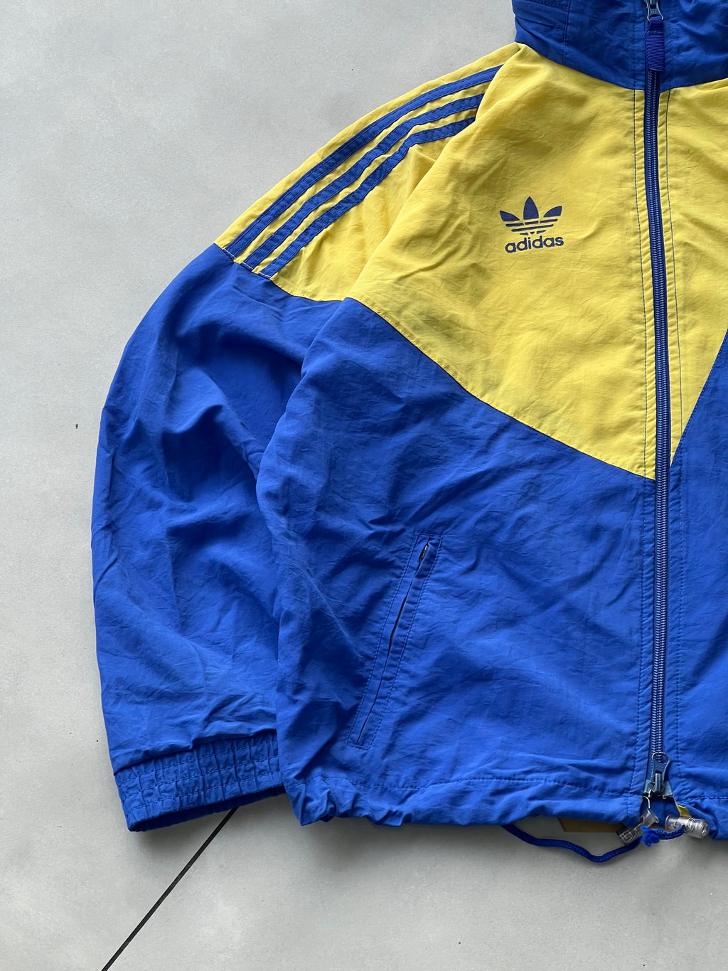 VINTAGE ADIDAS WINDBREAKER- L