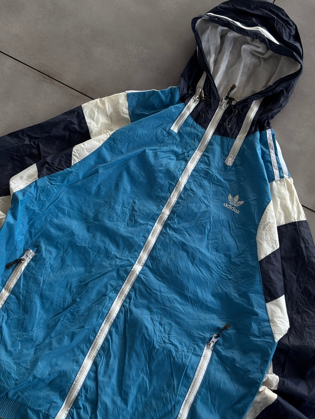 ADIDAS VINTAGE JACKET- L-XL