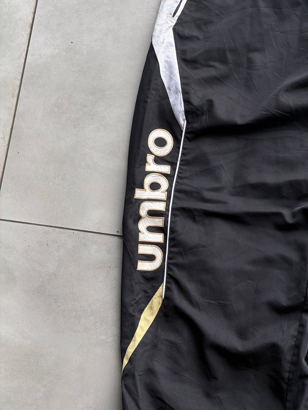 UMBRO HOLISTER BAGGY TRACK TROUSER - 38