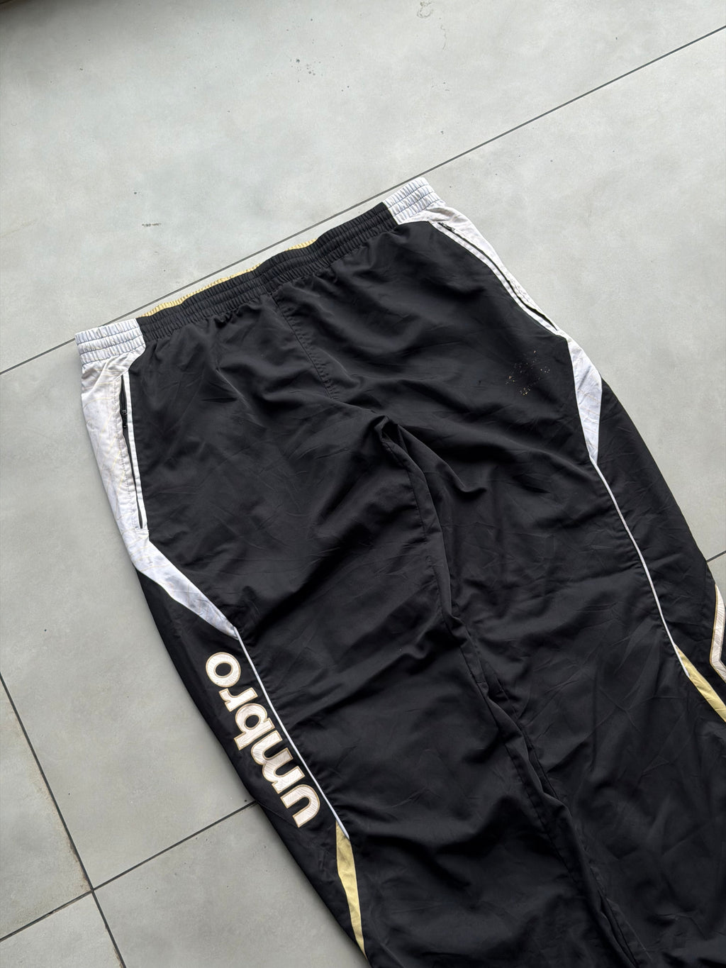 UMBRO HOLISTER BAGGY TRACK TROUSER - 38