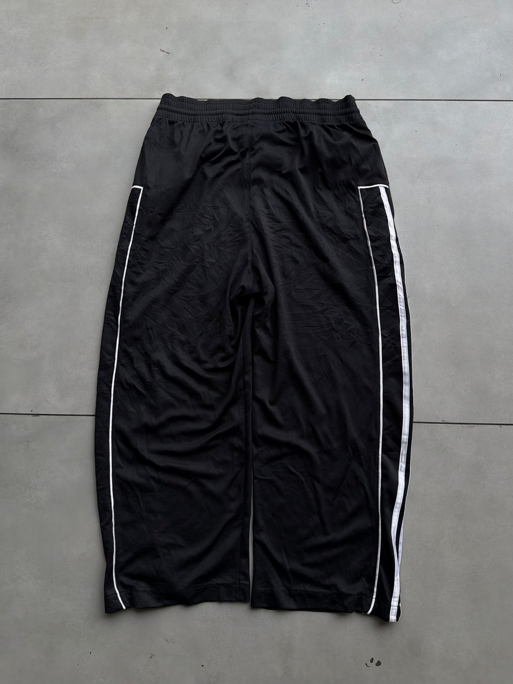 ADIDAS STRIPE VTG BAGGY TRACK- 32
