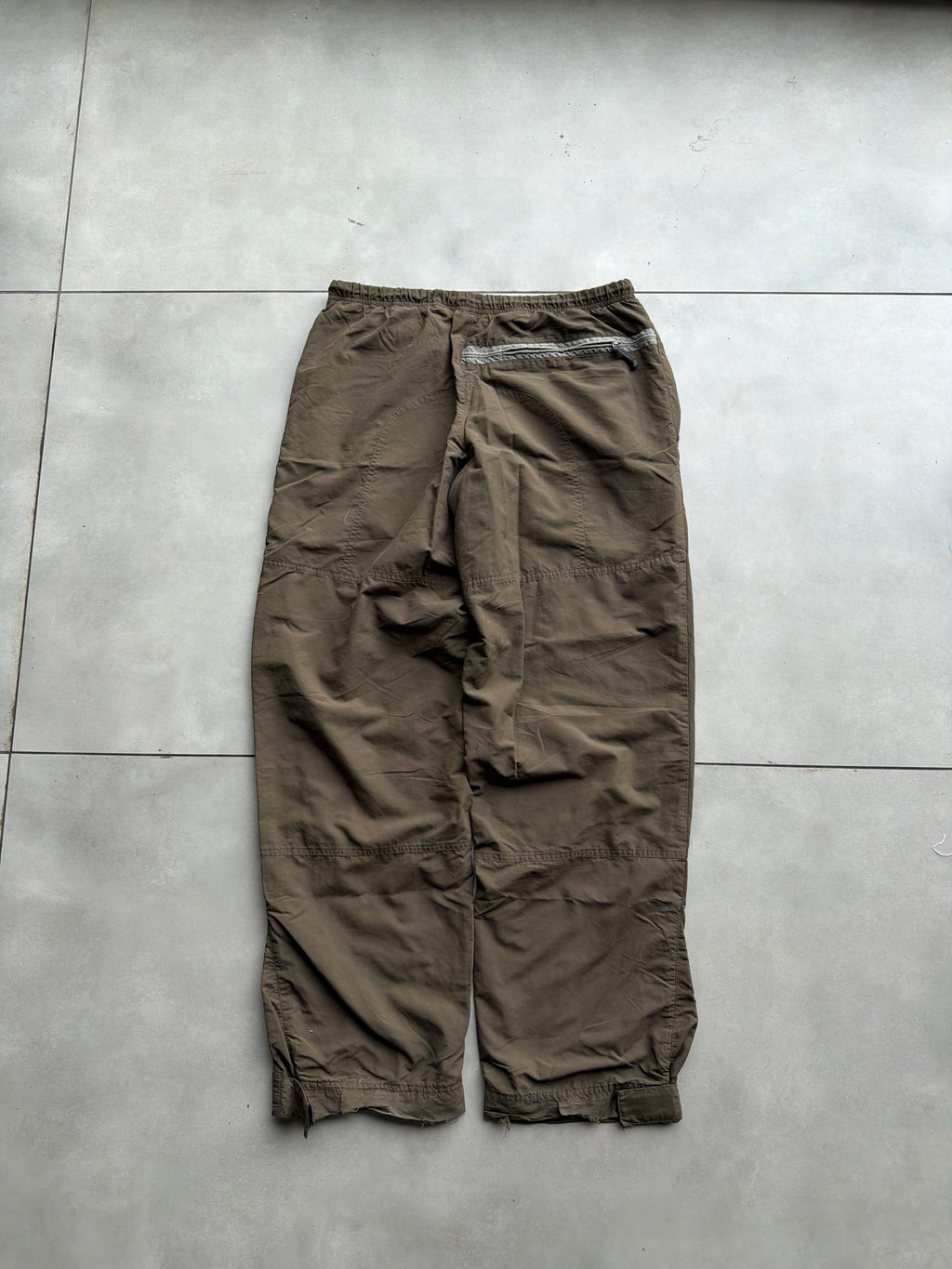 NIKE NYLON VTG PARACHUTE TRACK PANT- 32