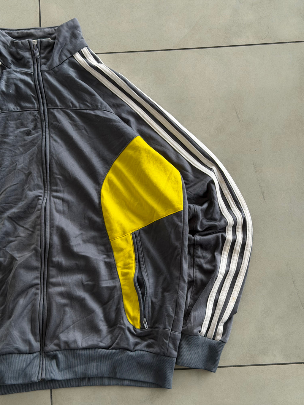 ADIDAS 90’s VTG JACKET- S-M