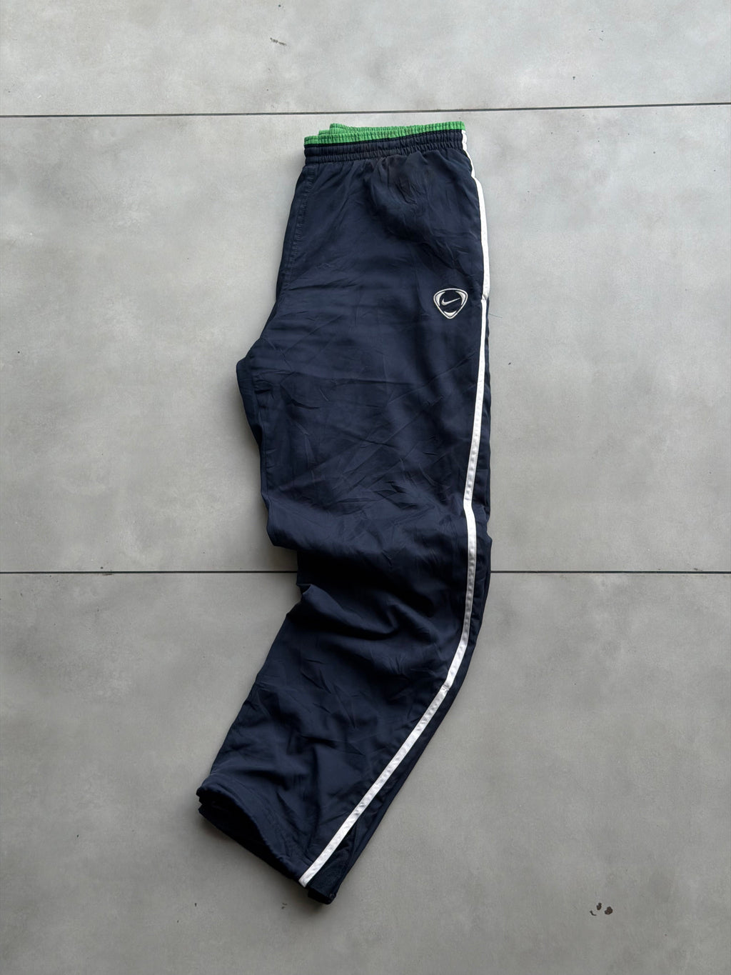 NIKE 90’s SWOOSH TRACK PANT- 32